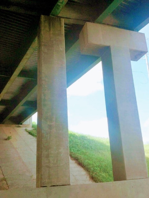 支柱产业：IT-无聊图社区-休闲娱乐-微看VCAN