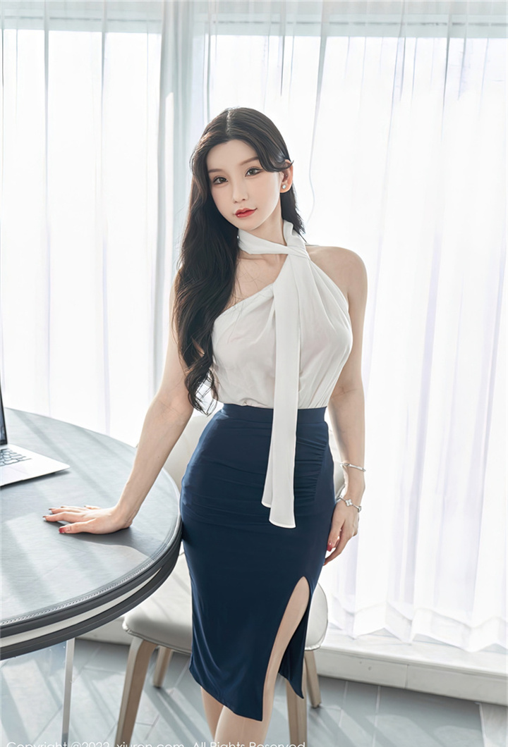 XIUR5948 周于希Sally [70P]-秀人穿搭-XIUR社区-在线看图-微看VCAN