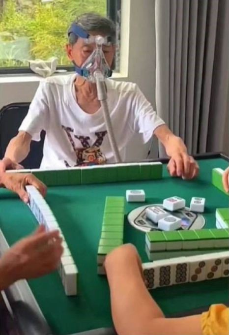 这局麻将需要注意什么-无聊图社区-休闲娱乐-微看VCAN