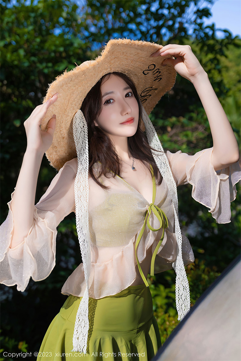 XIUR7189 鱼子酱Fish 户外美腿 [80P]-秀人穿搭-XIUR社区-在线看图-微看VCAN