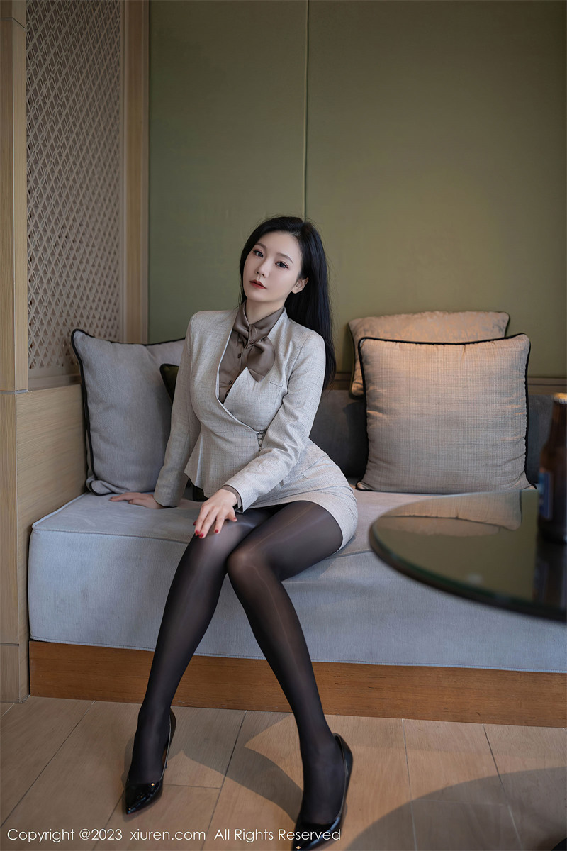 XIUR6951 安然anran 短裙黑丝 [79P]-秀人穿搭-XIUR社区-在线看图-微看VCAN