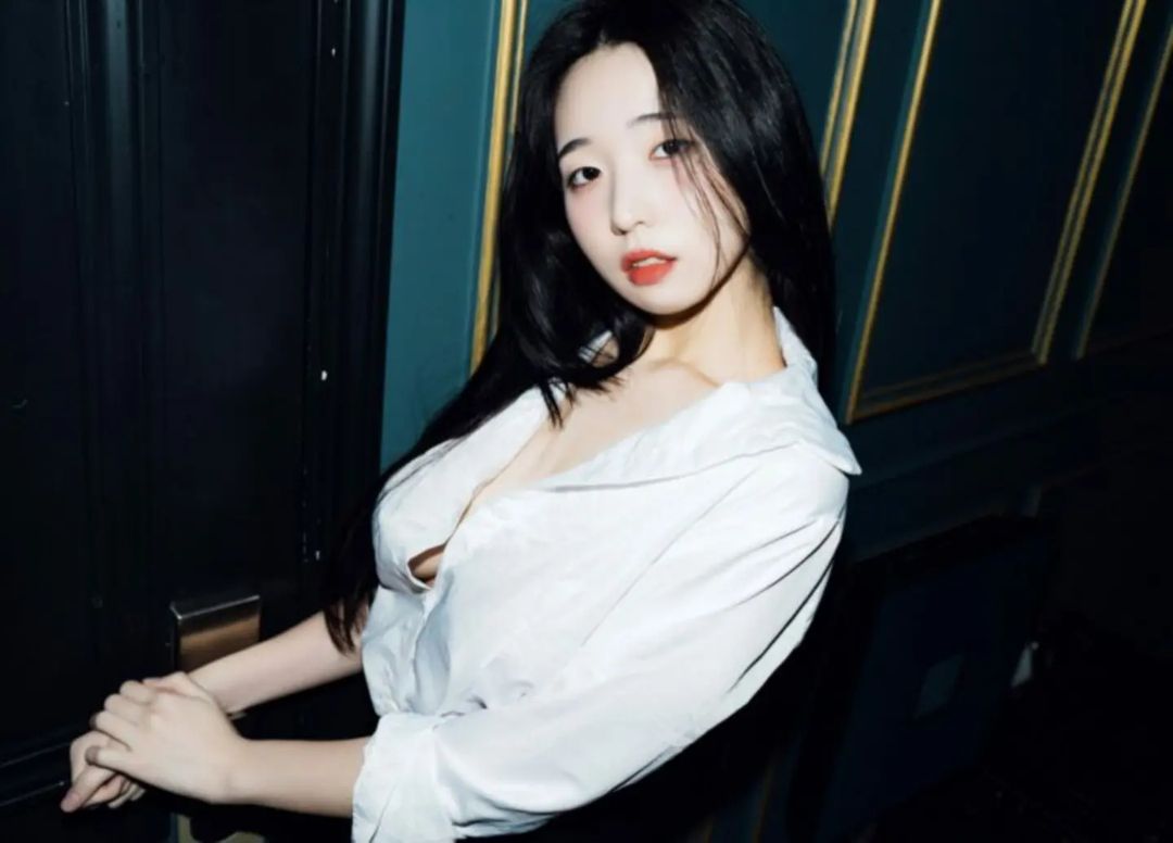 百合CP写真！ 和服摄影《辣模Yeon Woo 연우》辣到你不知道该盯哪里才好！-微看VCAN